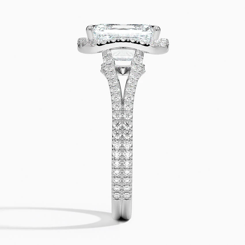 Fortuna Halo Diamond Ring
